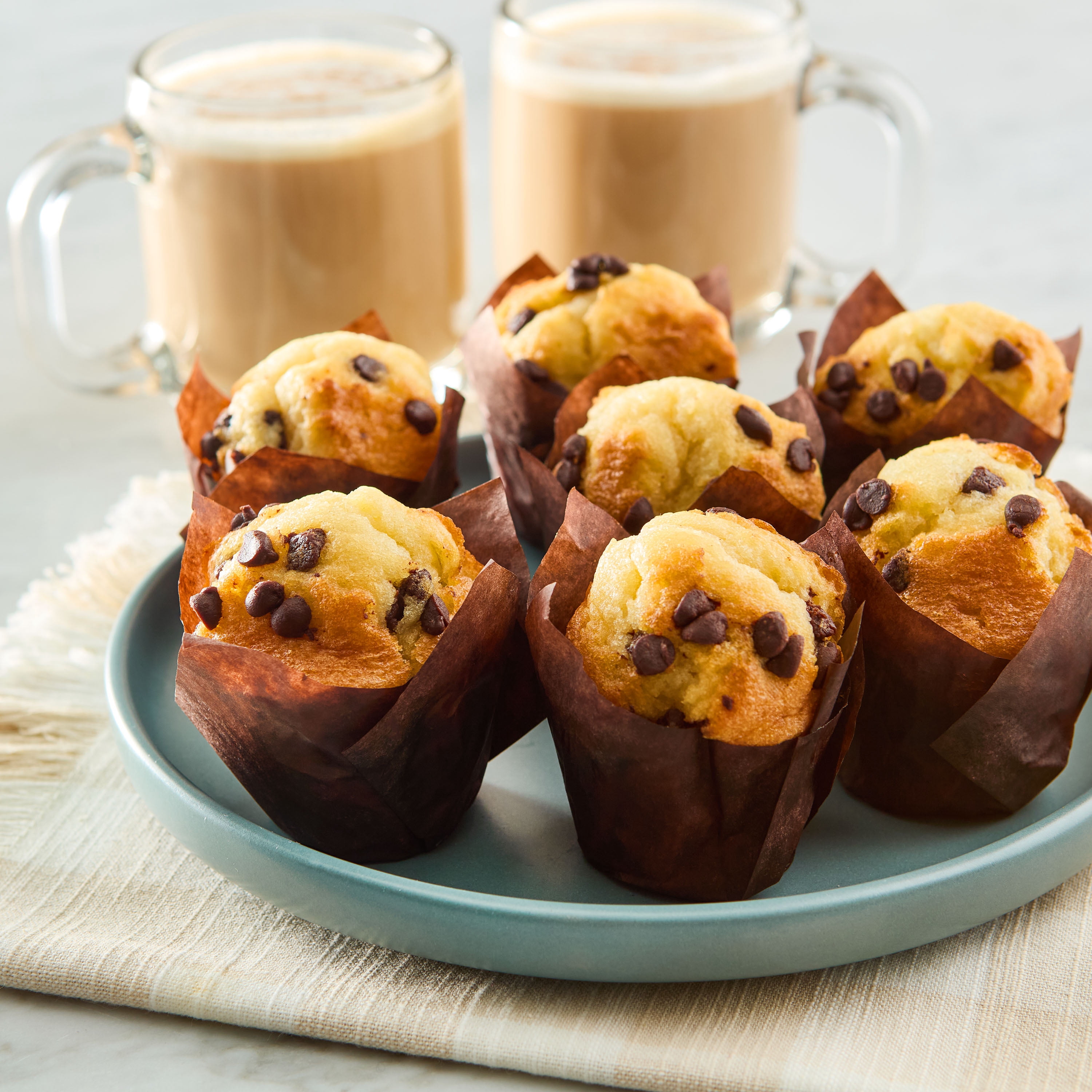 Marketside Chocolate Chip Baked Muffins, 9 Count, 14 oz (Shelf Stable)
