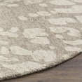 thumbnail image 3 of SAFAVIEH Bella Ethelyn Abstract Sunburst Wool Area Rug, Winter Taupe, 6' x 6' Round, 3 of 7