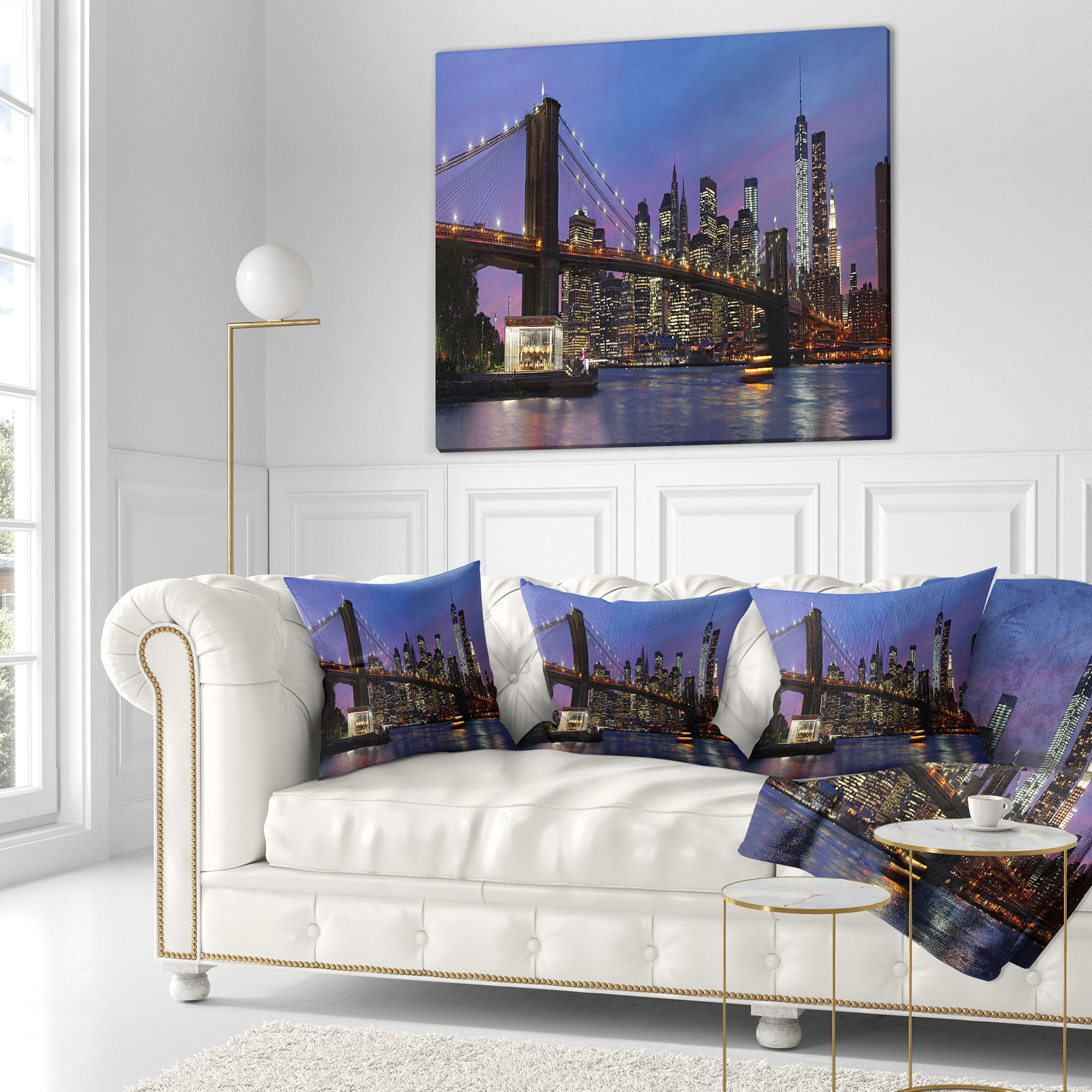 Designart Brooklyn Bridge and Manhattan at sunset - Throw Pillow - 18x18