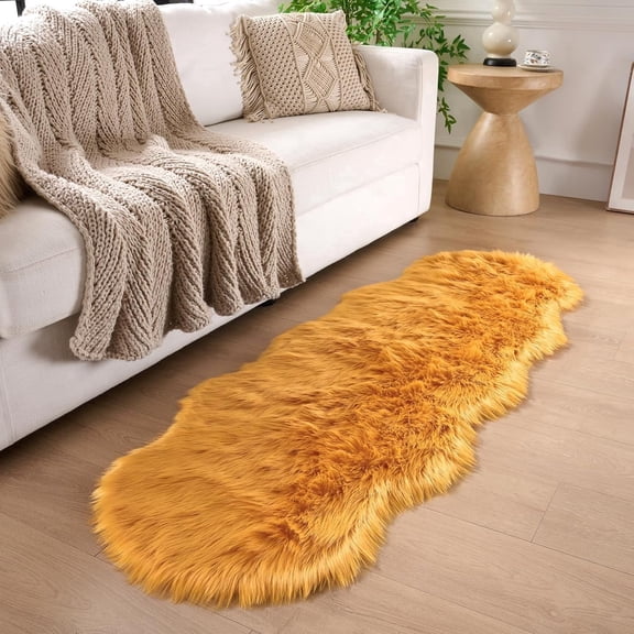 Soft Fluffy Comfortable Area Rugs 1.6 x 4.9ft Gold Yellow Shaggy Faux Fur Sheepskin Rug Plush Irregular Carpet Bedroom Living Room Floor Mat