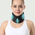 thumbnail image 2 of Cuello ortopédico de espuma suave Collar cervical universal, soporte ajustable para el cuello para dormir: alivia el dolor de cuello y la presión de la columna, 2 of 5