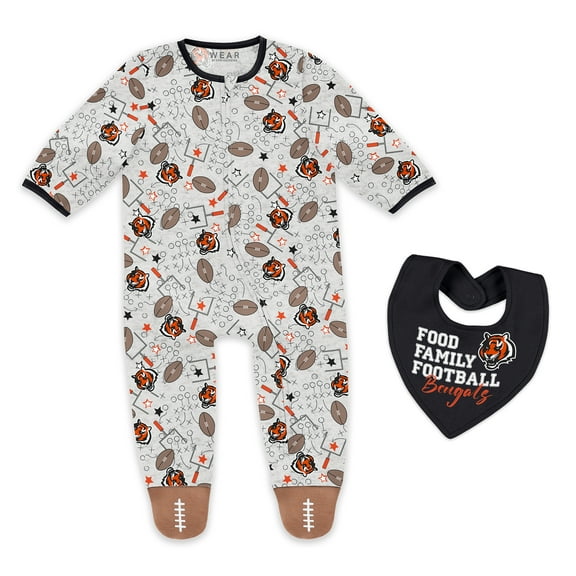 Infant & Newborn WEAR by Erin Andrews Cincinnati Bengals Sleep and Play Full-Zip Sleeper & Bib Set