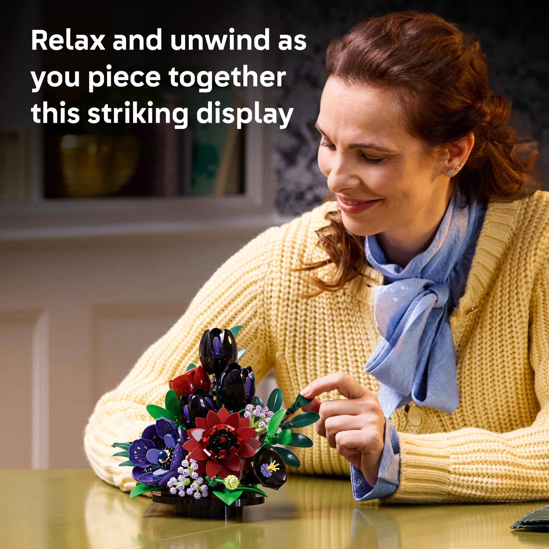 LEGO Botanicals Arreglo Floral Oscuro - Set de Construcción para Adultos, Mayores de 18 Años - Decoración de Flores Artificiales para Hogar u Oficina - Decoración Floral para Estante - Regalo para Mujeres y Hombres - 11513 4