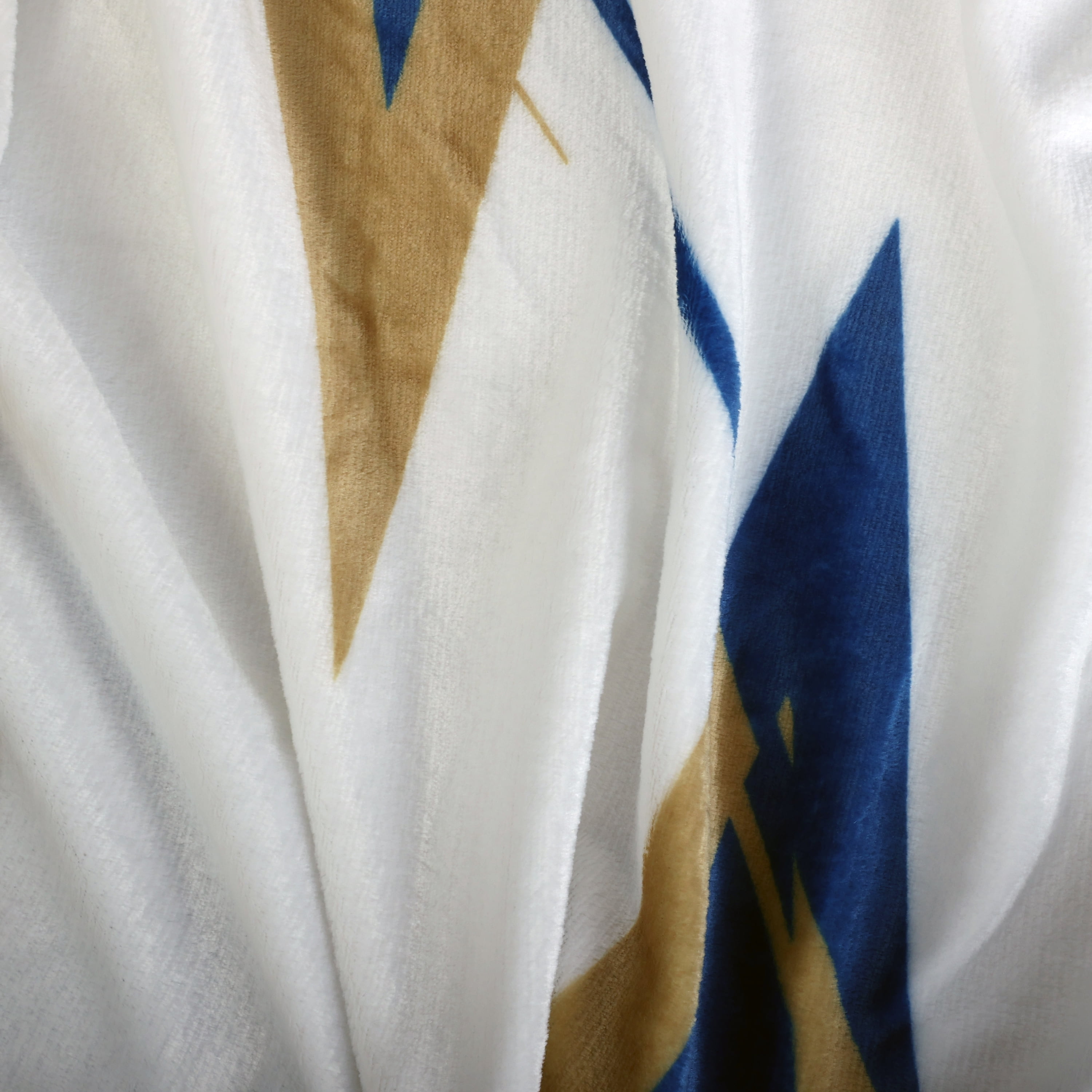 CFL Winnipeg Blue Bombers Throw, 50" x 60"