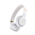 thumbnail image 1 of Auriculares supraaurales inalámbricos Beats Solo 4, color blanco cálido, 1 of 2
