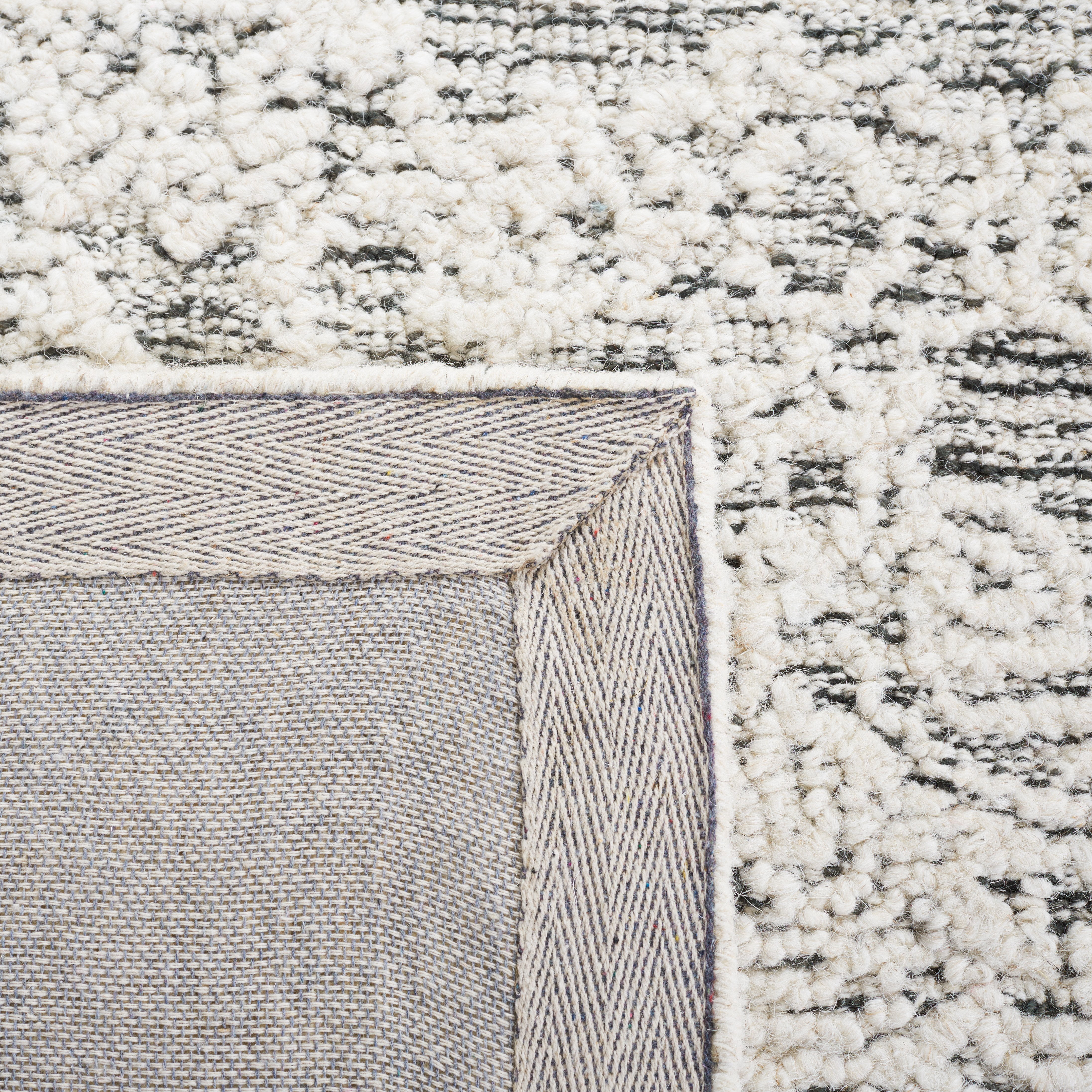 SAFAVIEH Abstract Carter Oriental Wool Area Rug, Ivory/Charcoal, 5' x 8'