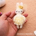 thumbnail image 4 of 10-15cm Juguetes de peluche suaves Lindo llavero de peluche de animal Colgante Vestido Conejo Bolso Adornos de coche Regalos de cumpleaños y Navidad, 4 of 5