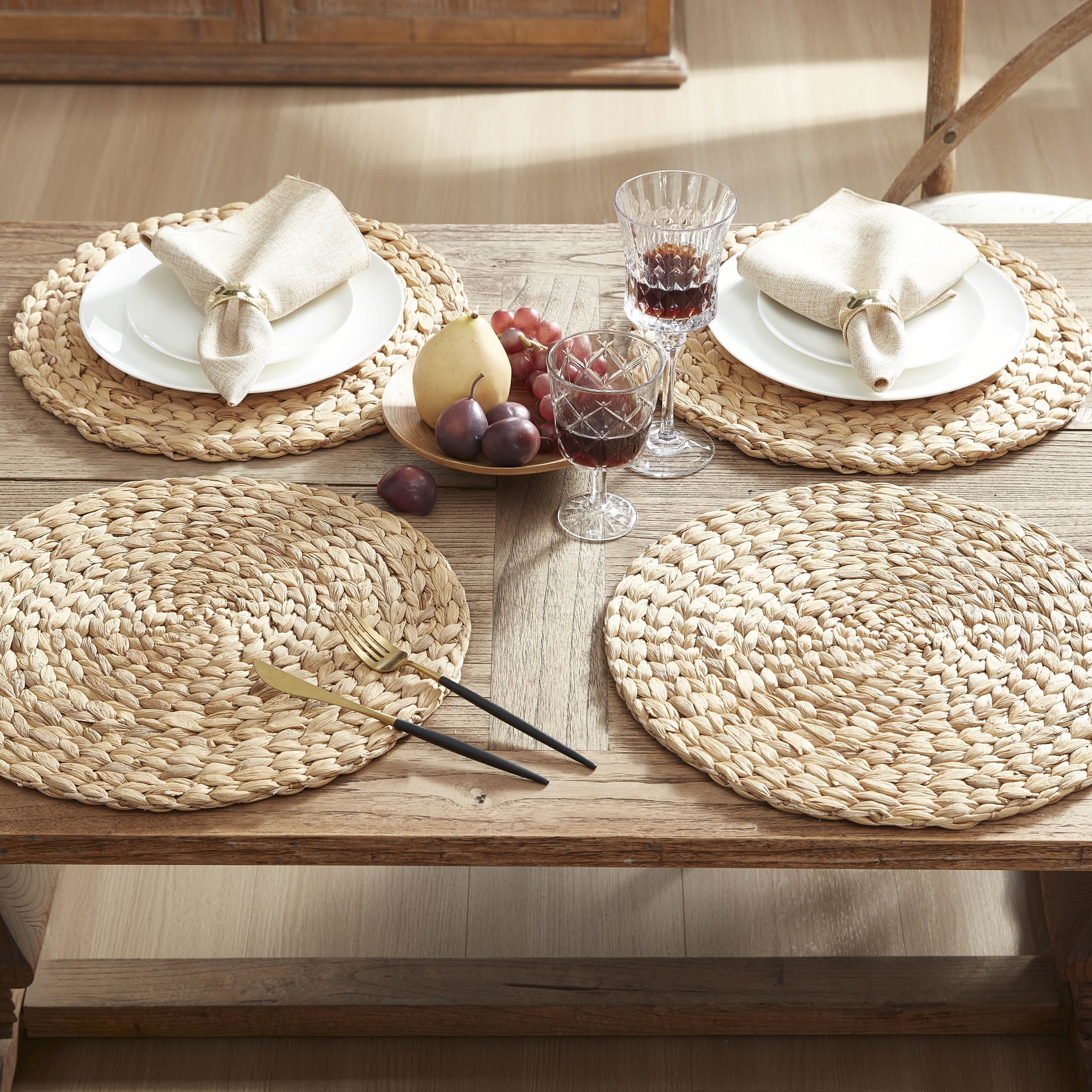 Better Homes & Gardens Round Natural Water Hyacinth Weave,Table Placemat, 15"