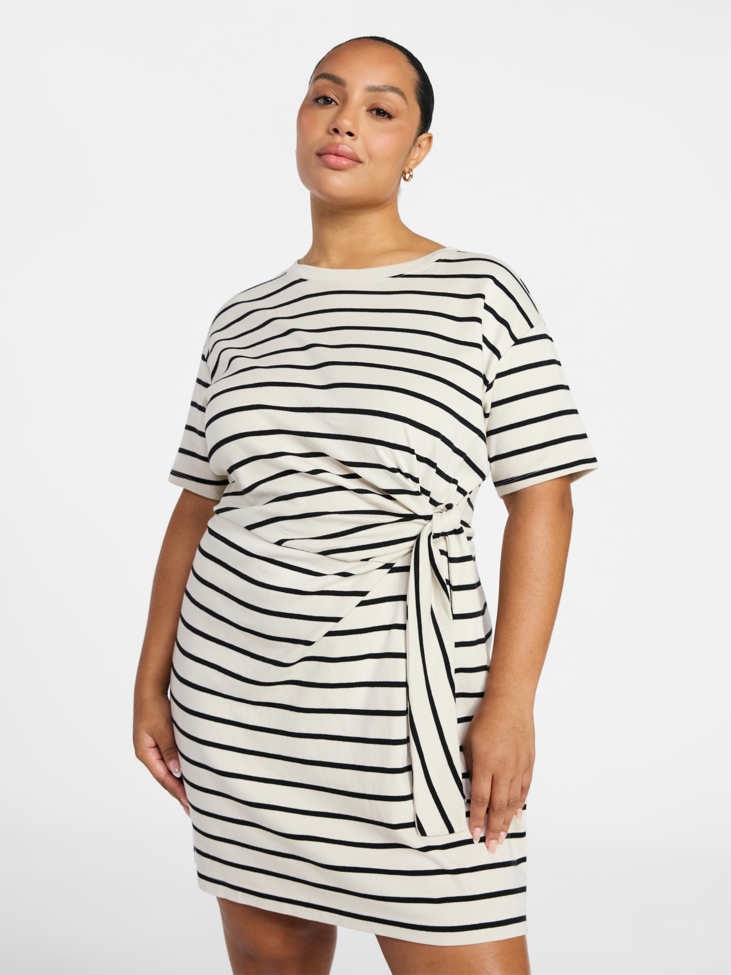Terra & Sky Women’s Plus Front Twist Dress with Short Sleeve, Size 0X-5X