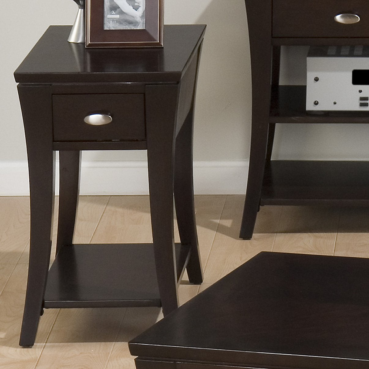 Jofran Manhattan Espresso Chairside Table