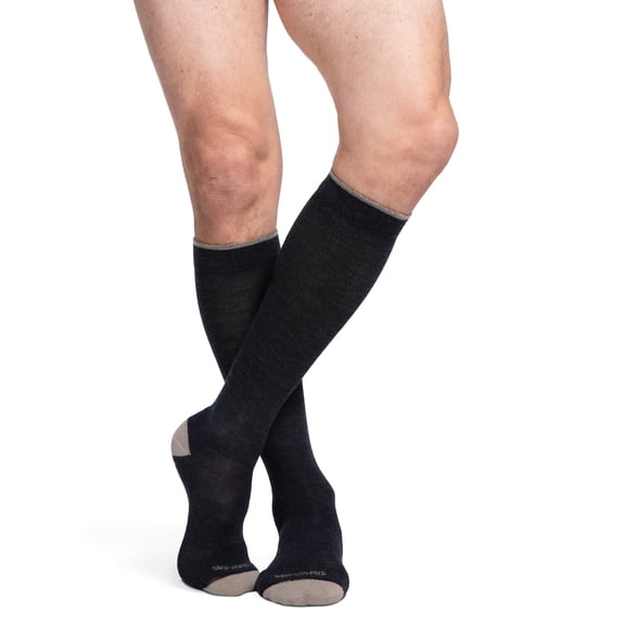 sigvaris 421 merino outdoor wool knee high socks - 15-20mmhg sig421c-p