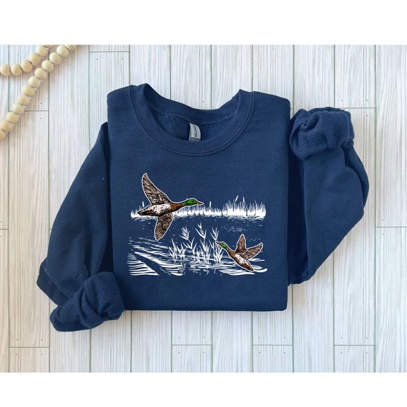 Vintage Mallard Duck Sweatshirt – Rustic Wildlife Pullover for Nature Lovers & Outdoor Women