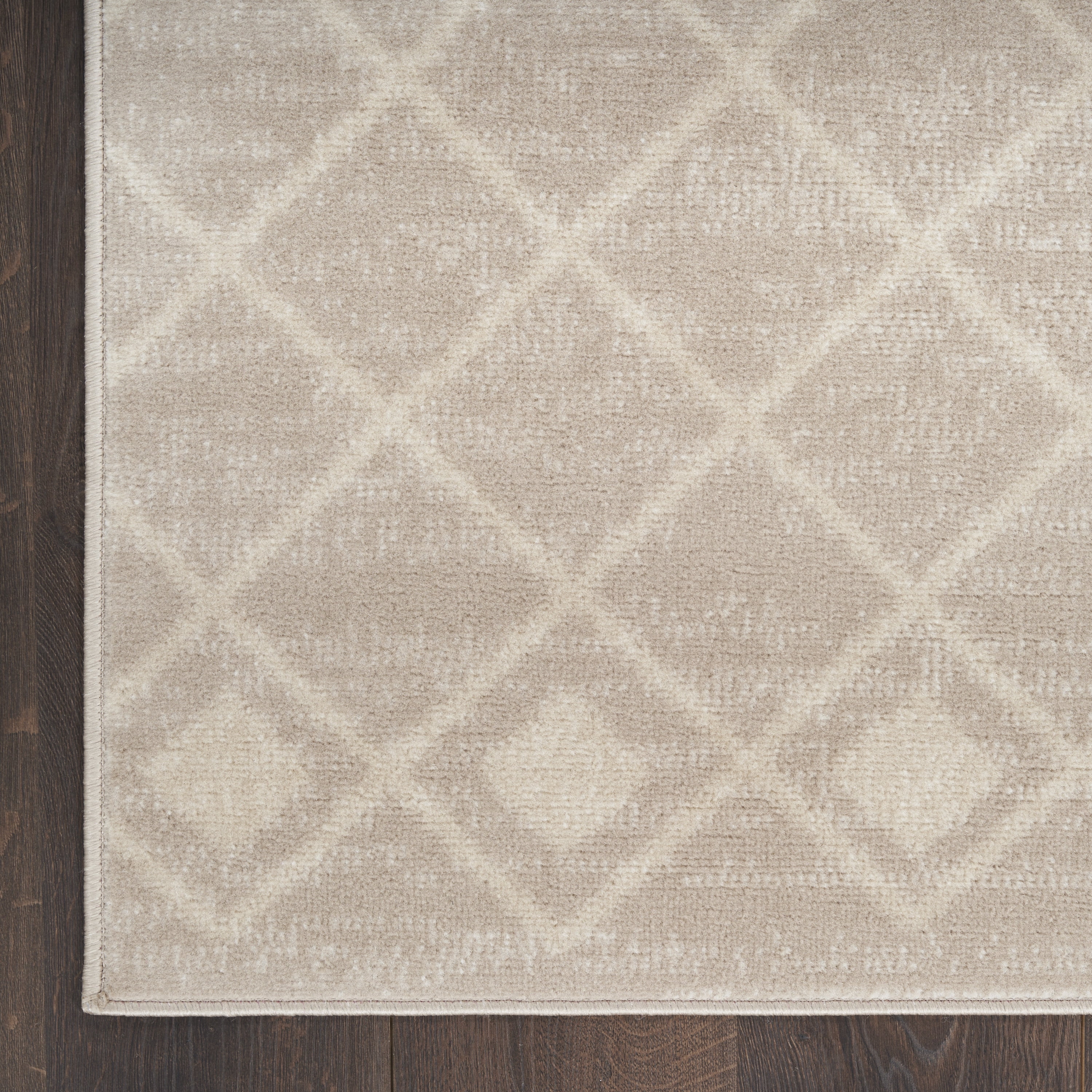 Nourison Grafix Farmhouse Beige 2' x 4' Area Rug (2x4)