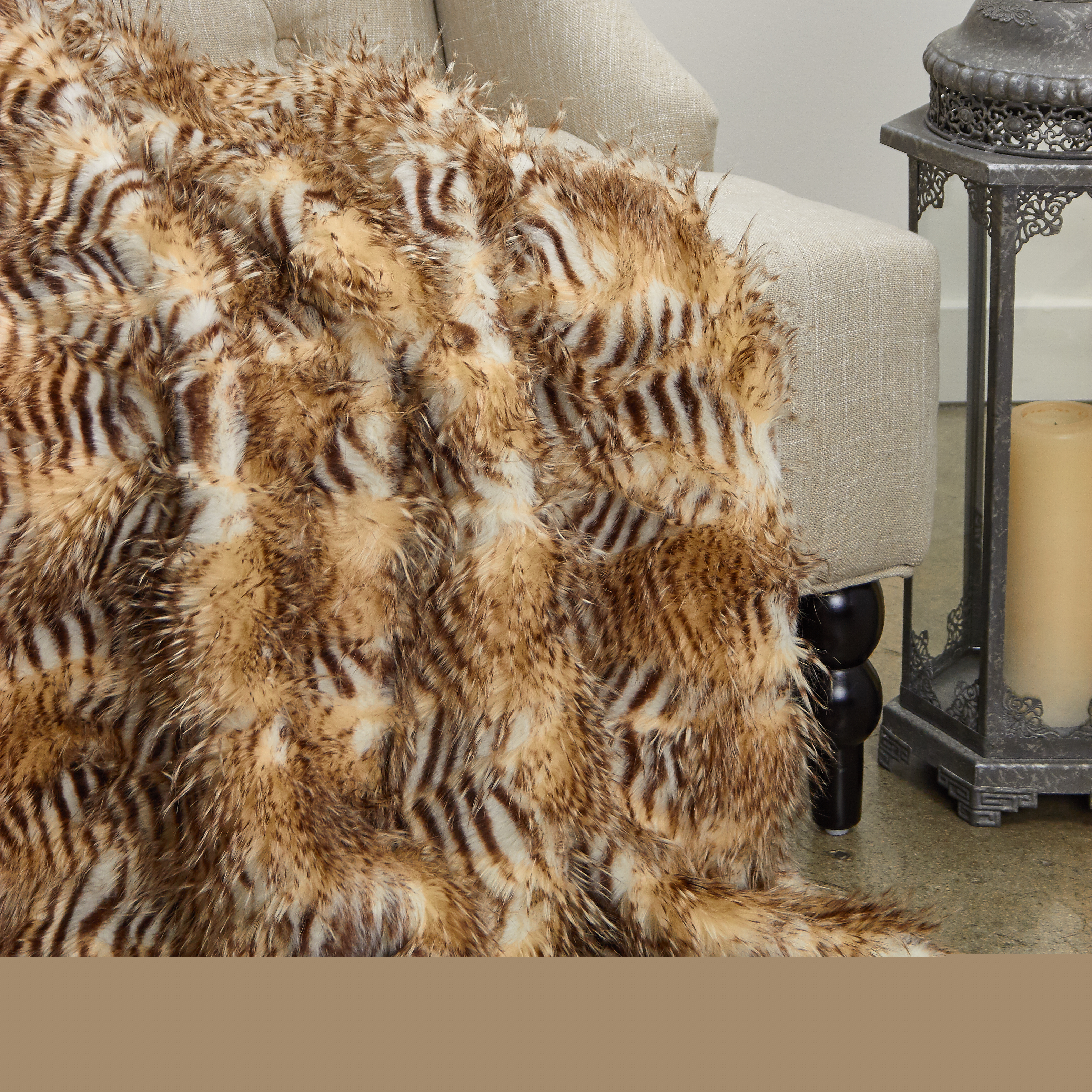 thumbnail image 2 of Plutus PBEZ1782-108x90T Porcupine Faux Fur Luxury Throw Blanket, Beige - Queen, 2 of 3