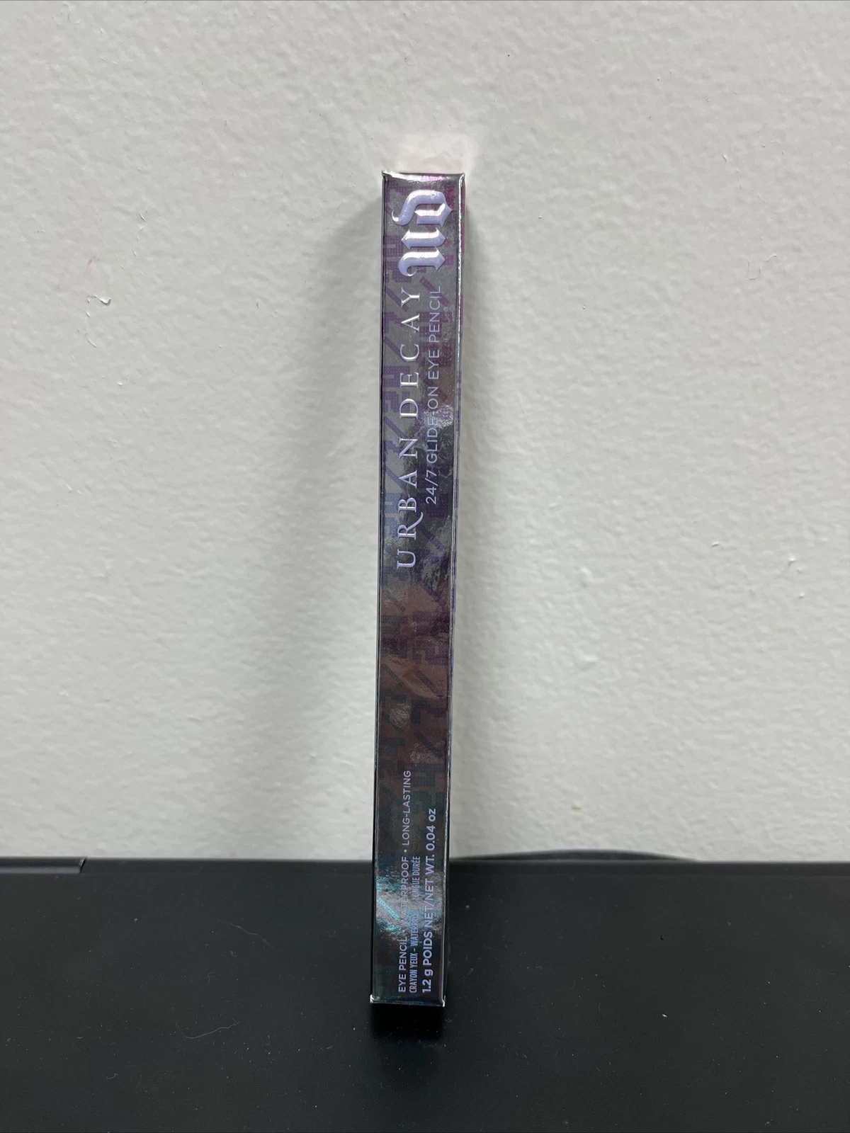 Sparkle Out Loud 24/7 Glide-On Eye Pencil - Viper (metallic purple w/ glitter)