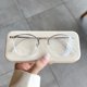 thumbnail image 4 of Gafas de estilo coreano nuevas con montura ovalada, estilo retro, ligeras, con remaches y antiluz azul, adecuadas para múltiples escenarios, 4 of 5