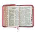 thumbnail image 6 of Biblia Reina Valera 1960 tamaño manual letra grande 12 puntos cubierta tela jean con cinturon de piel rosa con cierre y con índice. Colección Jean., 6 of 12