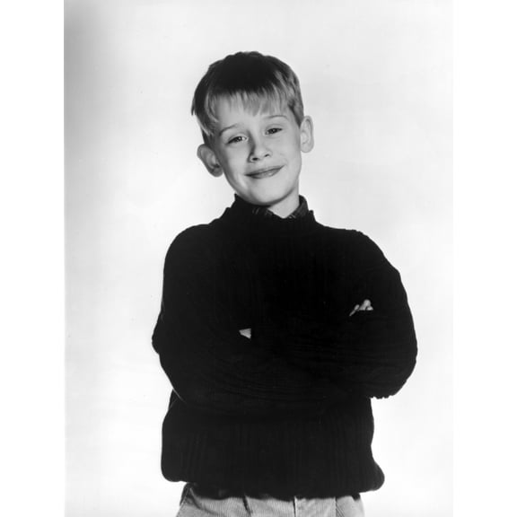 Publicity still of Macaulay Culkin for Home Alone 2 Photo Print (8 x 10)