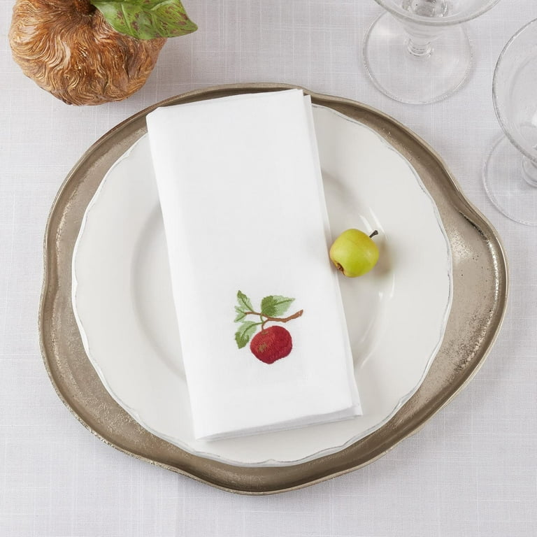 Fennco Styles Country Embroidered Apple Cloth Napkins 20 W x 20 L, Set of  4 - White Elegant Dinner Napkins for Everyday, Dining Table, Family