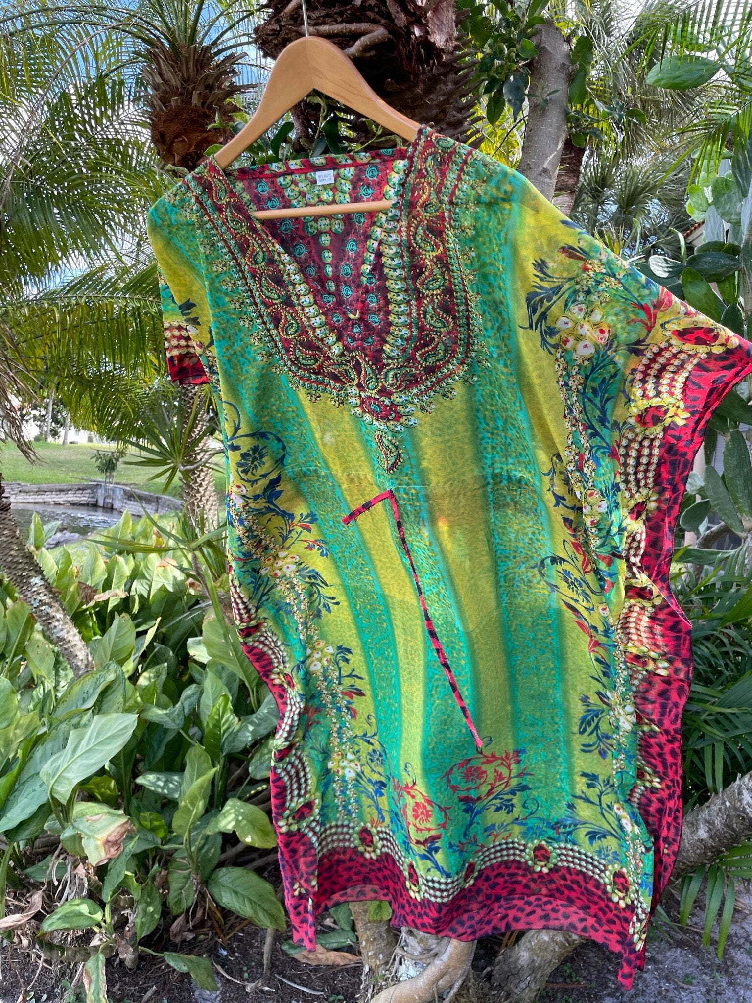 resort wear kaftan