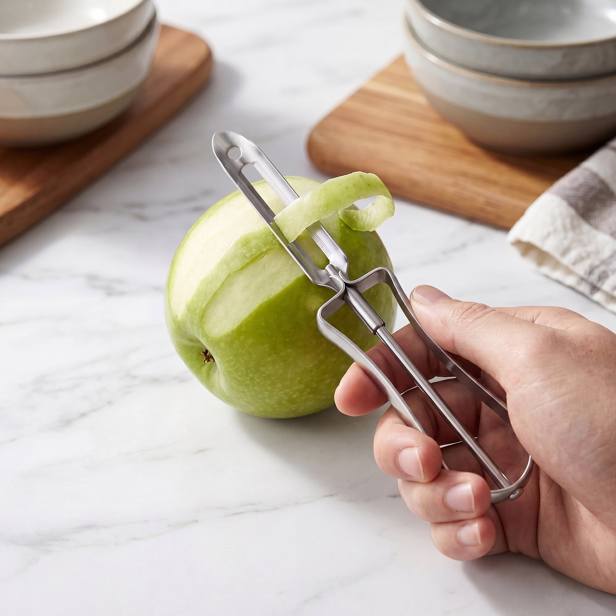 Unique Bargains Stainless Steel Vegetable Peeler with Ergonomic Handle Silver 5.8x1.1 inch