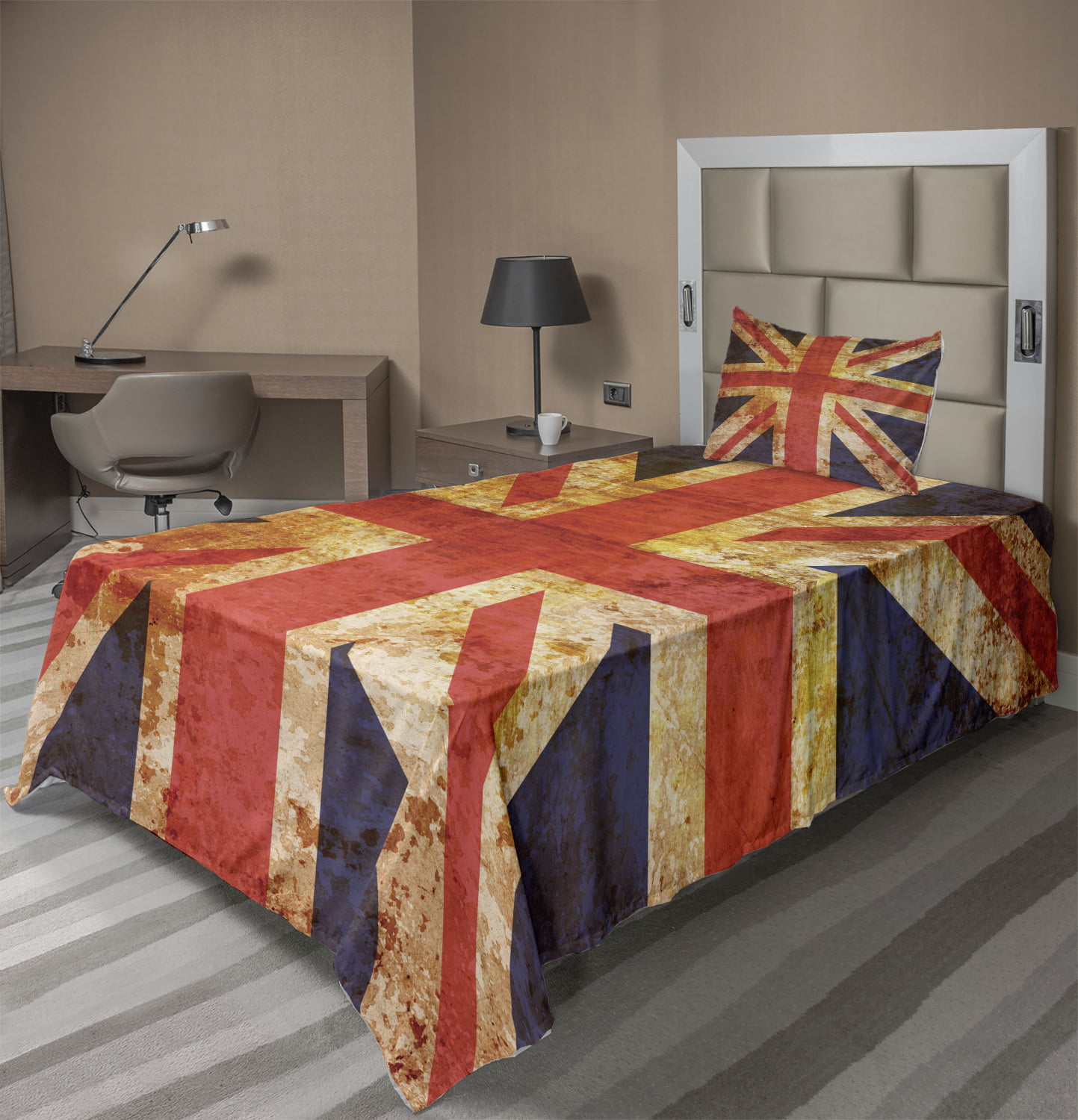 Union Jack Motif Grunge Print England Quilted Bedspread & Pillow Shams Set 