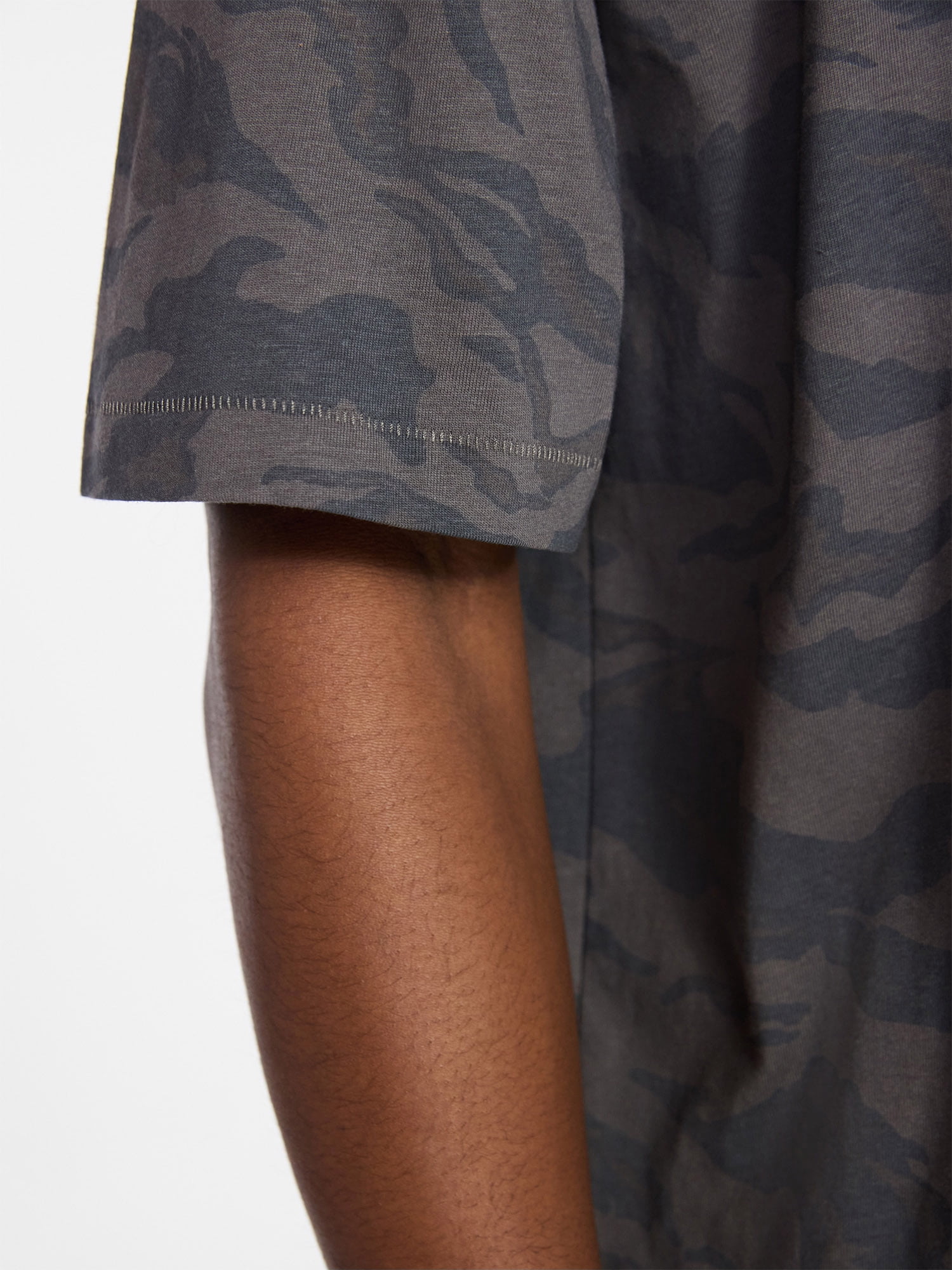 No Boundaries Men's Oversized Boxy Tee with Short Sleeves, XS-4XLT