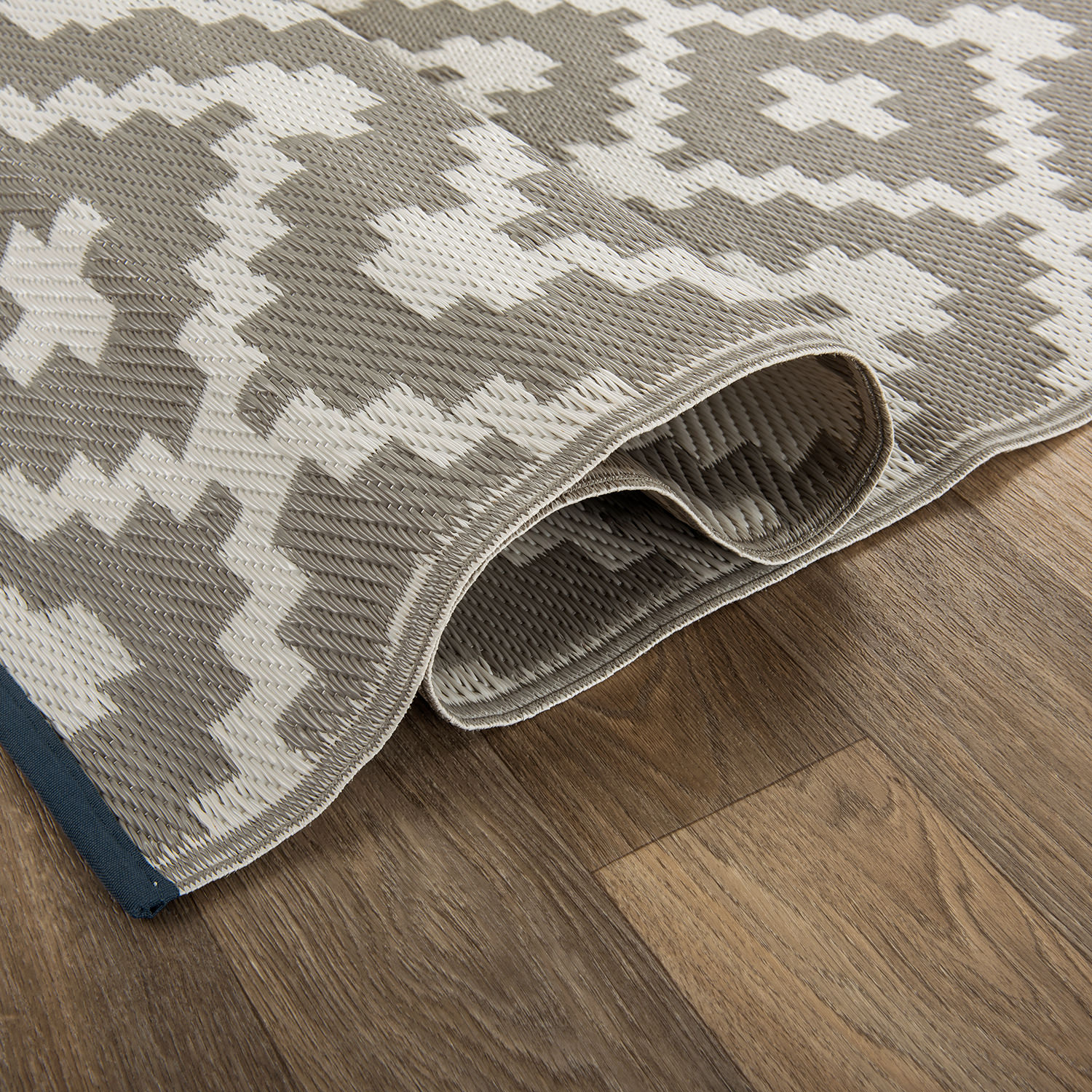 World Rug Gallery Trellis Geometric Reversible Plastic Indoor and Outdoor Picnic Mat, Camping Rug, RV Rug - GRAY 5' X 7'