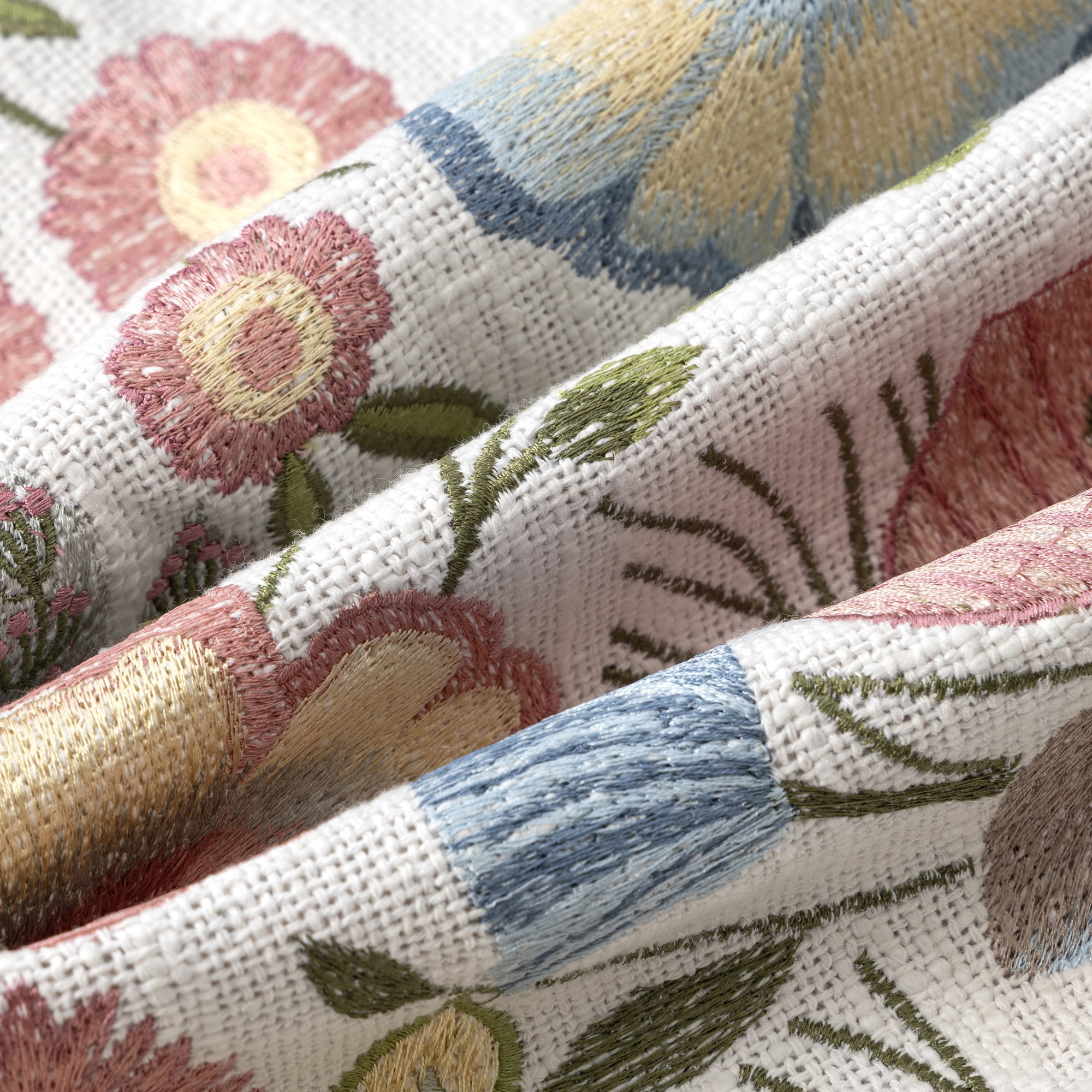 Harlow Hill Camden 20" x 20" Multicoloured Floral Cotton Adult Decorative Throw Pillow Cover
