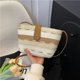 thumbnail image 5 of Bolso de mano para mujer tejido de paja de alta calidad de venta caliente 2024 nuevo bolso de hombro versátil e informal bolso cruzado para viajar, 5 of 5