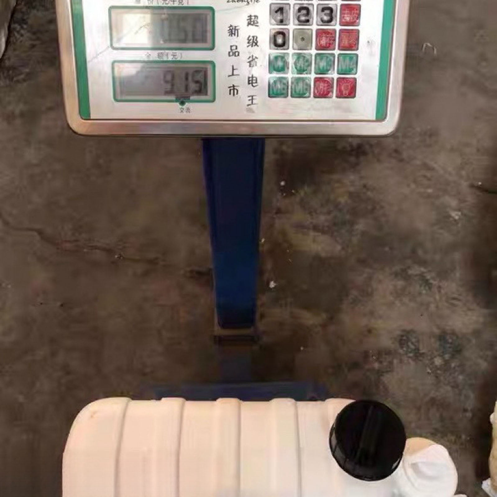 9L Capacity Portable Water Tanks with Faucet For Truck Driver Outdoor Hand Cleaning And Dish Washing Easy Quick Setup