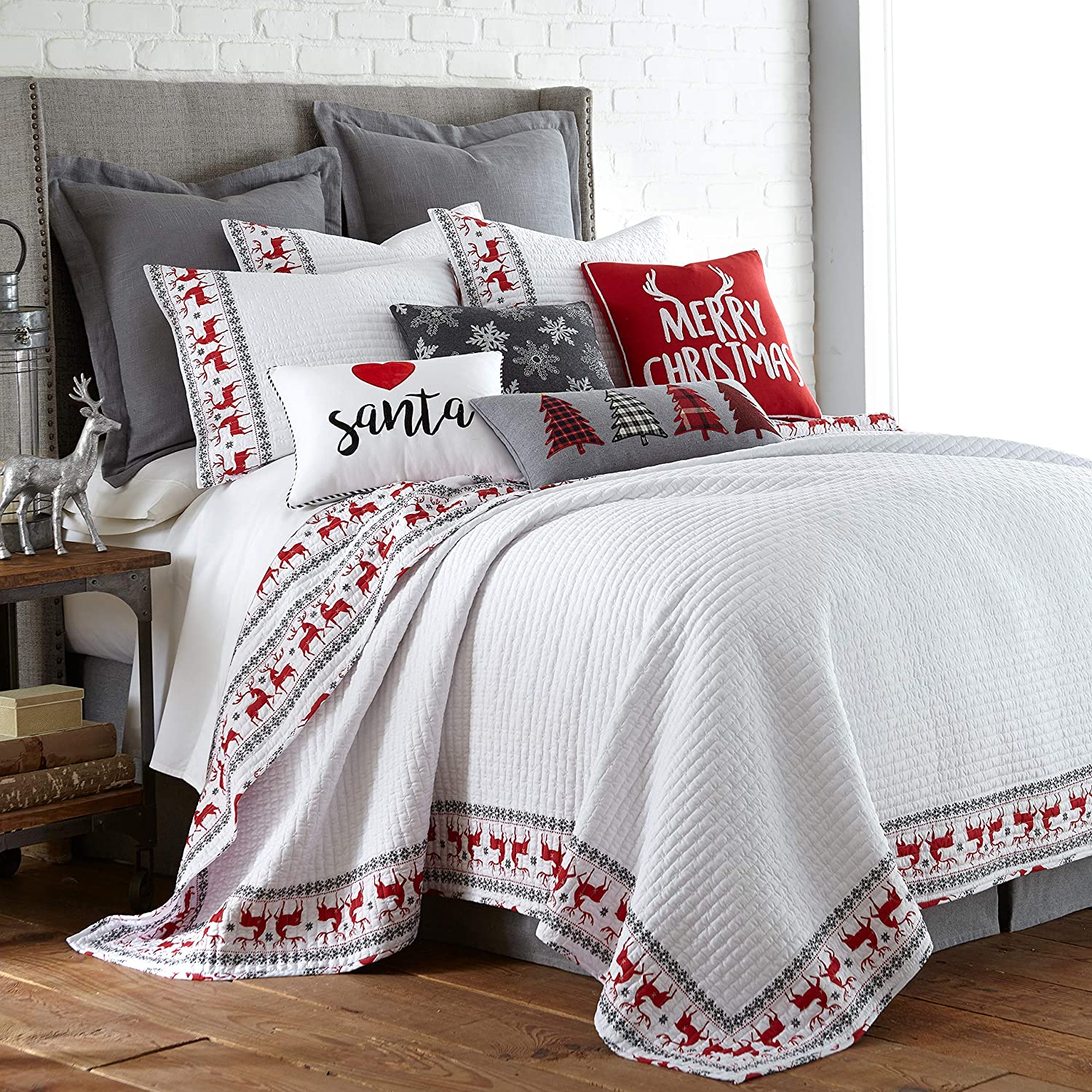 Red & White Rudolph The Reindeer Christmas Holiday King Quilt & Shams Set (3 Piece Bedding 