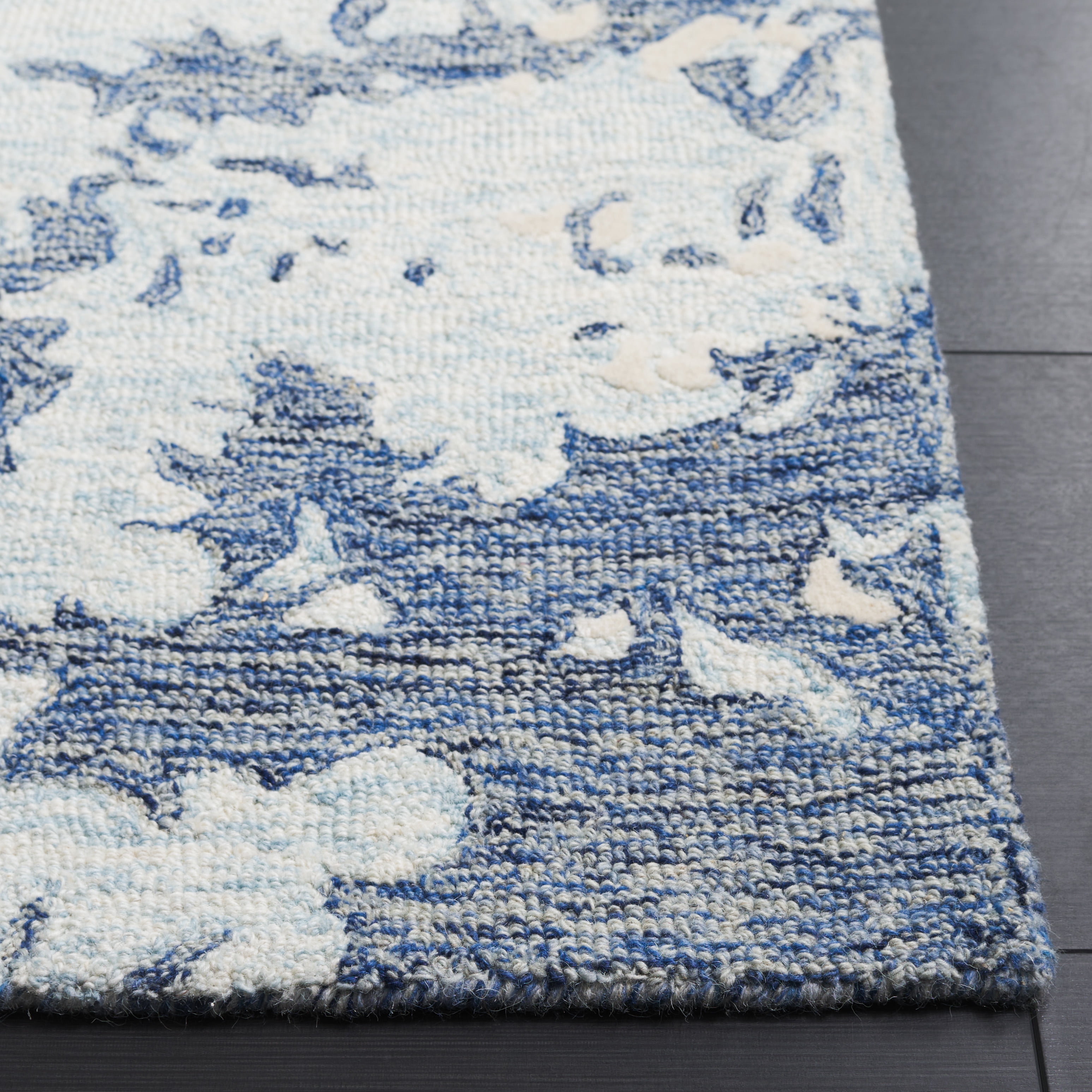 SAFAVIEH Pine Jalen Oriental Area Rug, Blue/Ivory, 6' x 9'