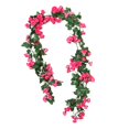 thumbnail image 2 of Guirnalda de flores artificiales colgantes de 180 cm con hojas verdes y rosas de seda. Rosa roja, 2 of 8