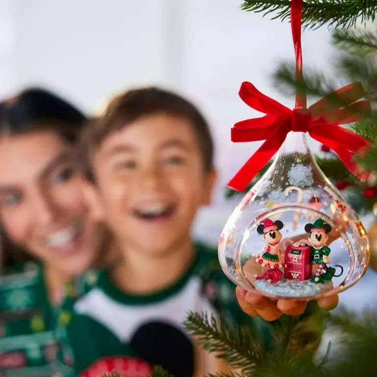 Disney 2024 Holiday Mickey Mouse & Minnie Mouse Glass Drop