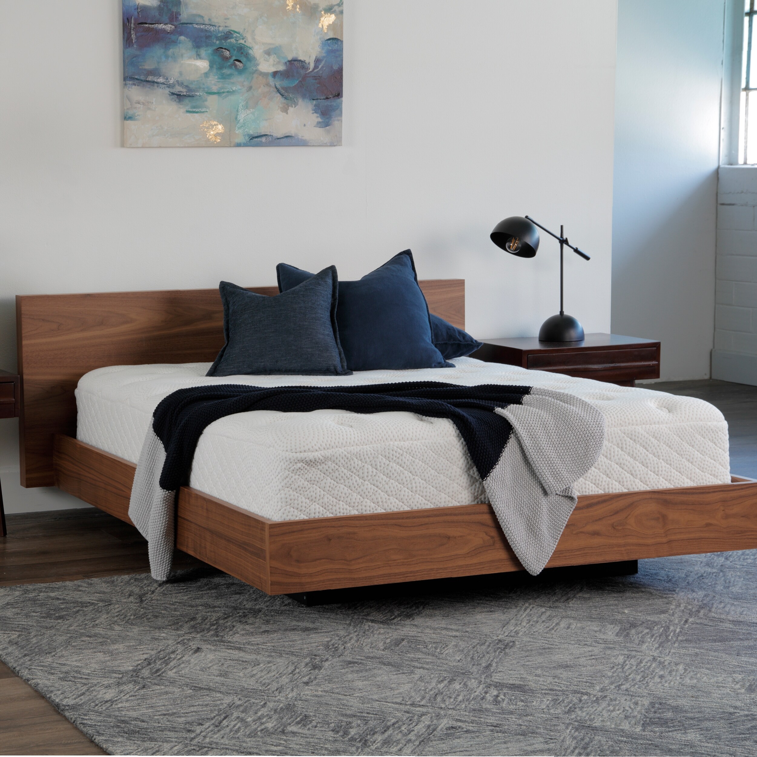 Luuf Simplicity 12" Hybrid Multi Layered Cooling Mattress Queen