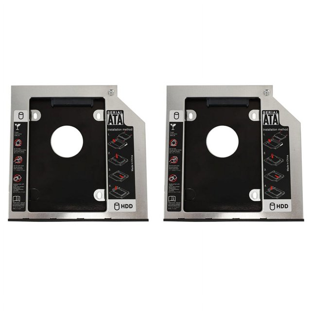 2 bandejas para discos duros de 9,5 mm universales SATA para 2.º HDD/SSD Martten, vista frontal de dos adaptadores metálicos con interior negro y orificio circular central; etiquetas laterales muestran el método de instalación SATA y el frente liso; bahía de 9,5 mm compatible con SSD y HDD según especificaciones, plug & play e intercambiable en caliente; a menudo usadas para añadir una segunda unidad en portátiles o como soporte temporal para clonación de discos.