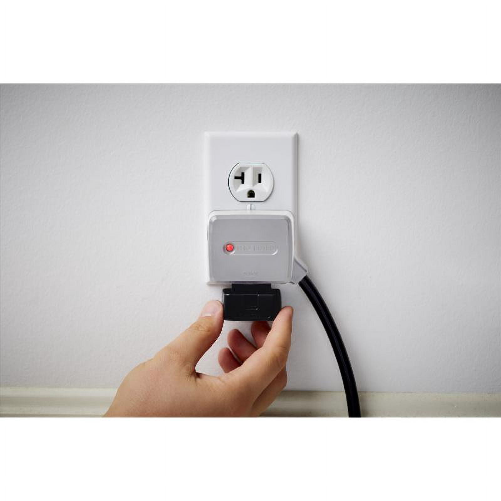 Charg 3010117 10 ft. 1000 J 7 Outlets Power Strip with USB Ports, White