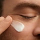 thumbnail image 3 of Crema hidratante ClarinsMen, suavizante y reafirmante de arrugas, 50 ml, 3 of 9
