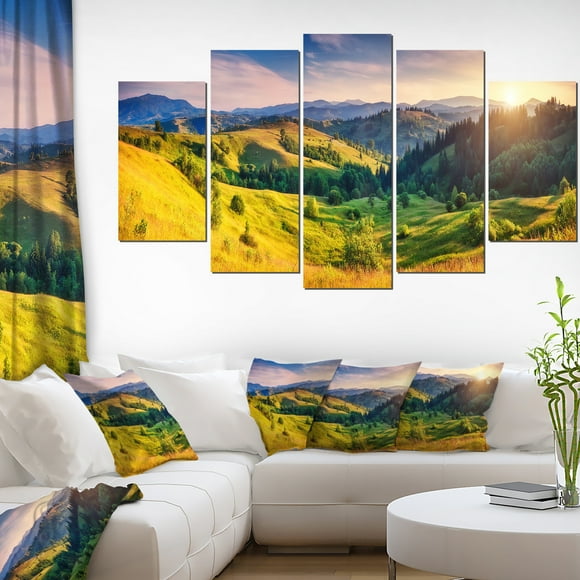 Green Hills Lumineux par la Lumière du Soleil
