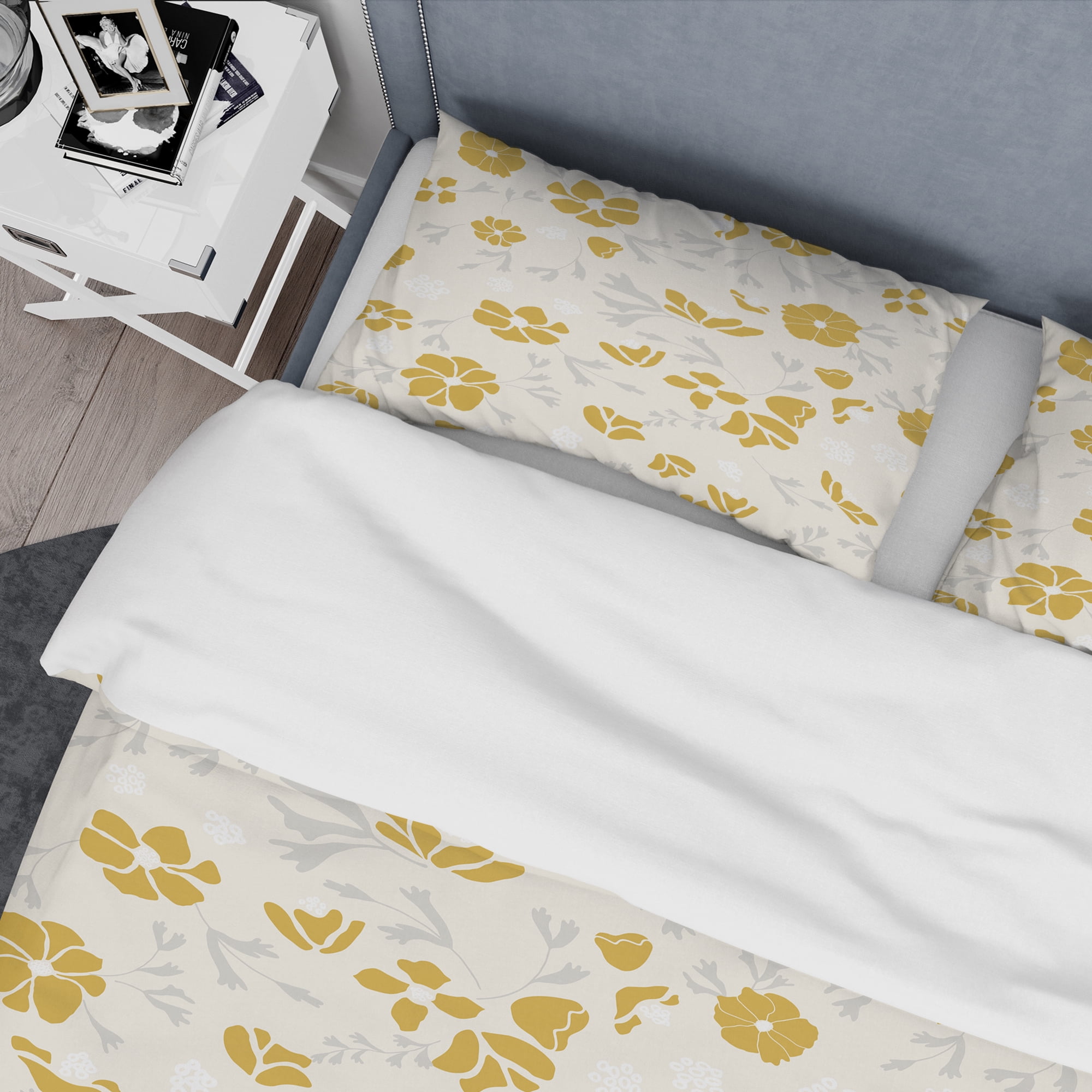 Designart 'Retro Handdrawn Poppies III' Mid-Century Modern Duvet Cover Set