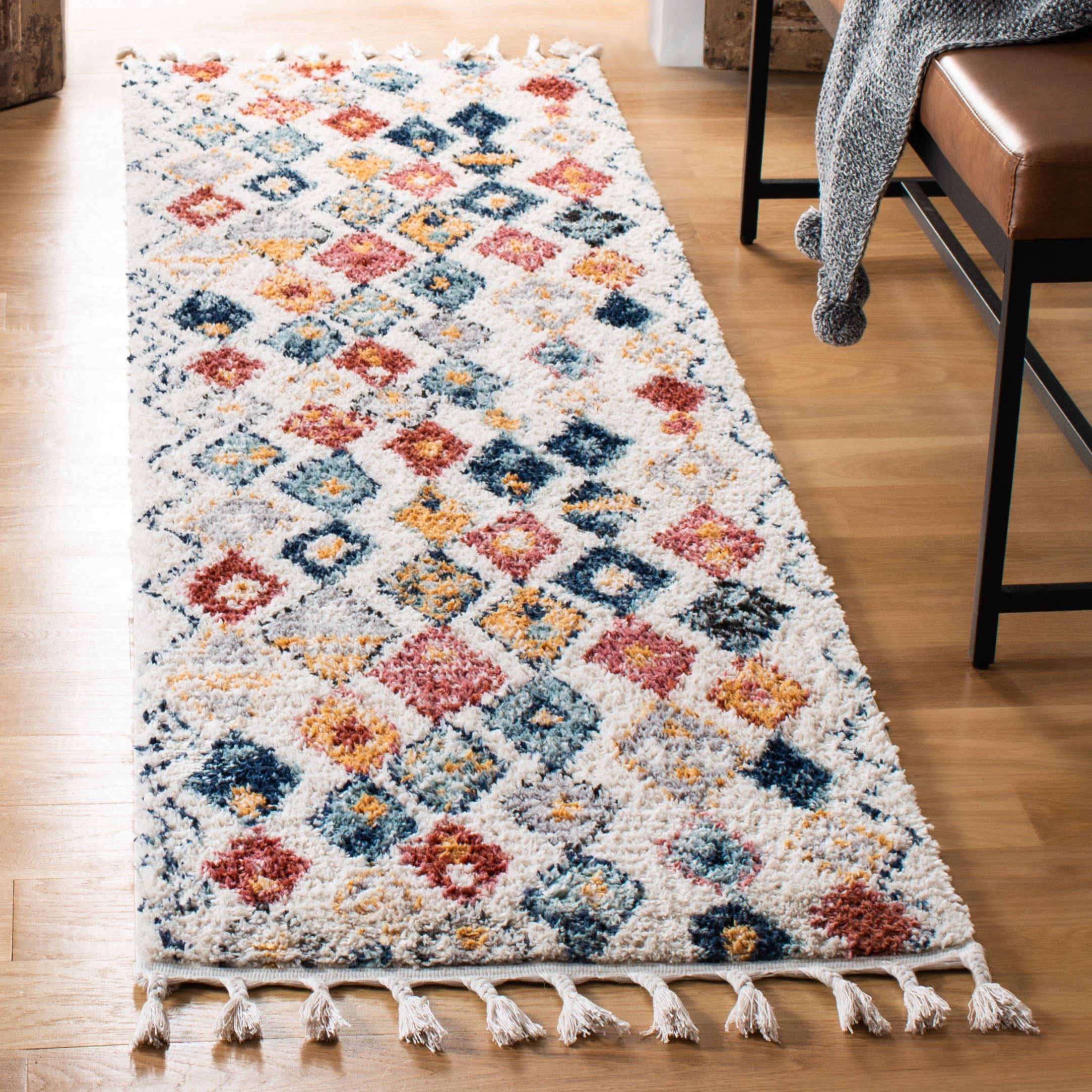 SAFAVIEH Morocco Mattese Geometric Polyester Runner Rug, Ivory/Multi, 2'2" x 7'