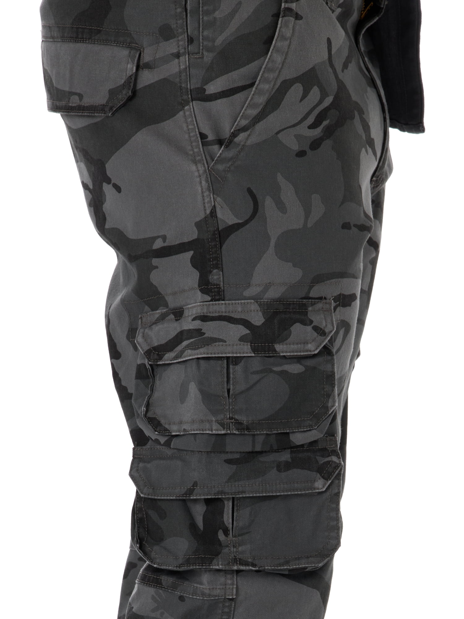 Wrangler® Men's Stretch Taper Leg Regular Fit Cargo Pant