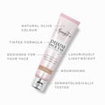 thumbnail image 4 of Autobronceador facial Loving Tan Deluxe, tamaño mediano, 50 ml, 4 of 8
