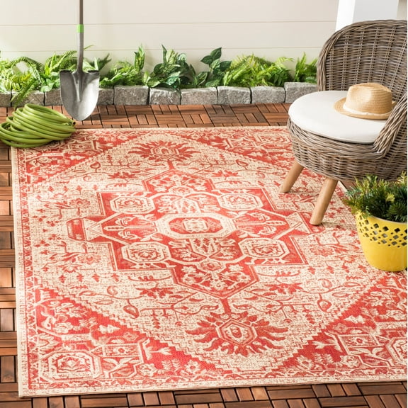 SAFAVIEH Beach House Diggory Medallion Indoor/Outdoor Area Rug, Red/Creme, 5'3" x 7'6"