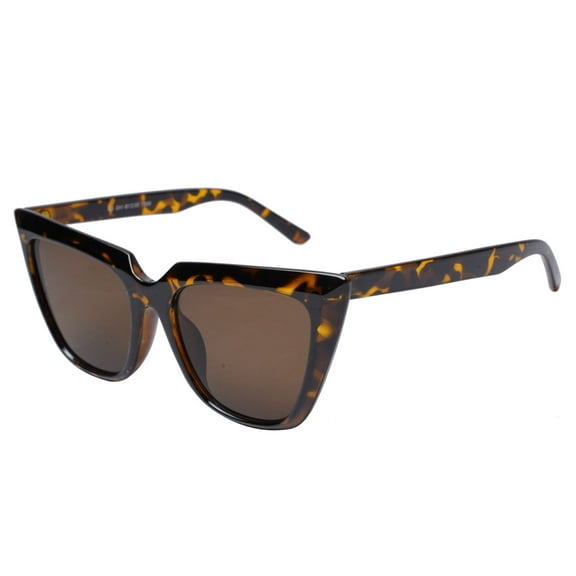 Soigné Female Oversized Cat Eye Sunglasses. Tortoise Print