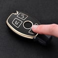 thumbnail image 4 of Funda para mando a distancia sin llave de 2 o 3 botones para Mercedes Clase A, B, C y E con borde dorado y cubierta negra para llave para Mercedes W204 y W211, 4 of 7
