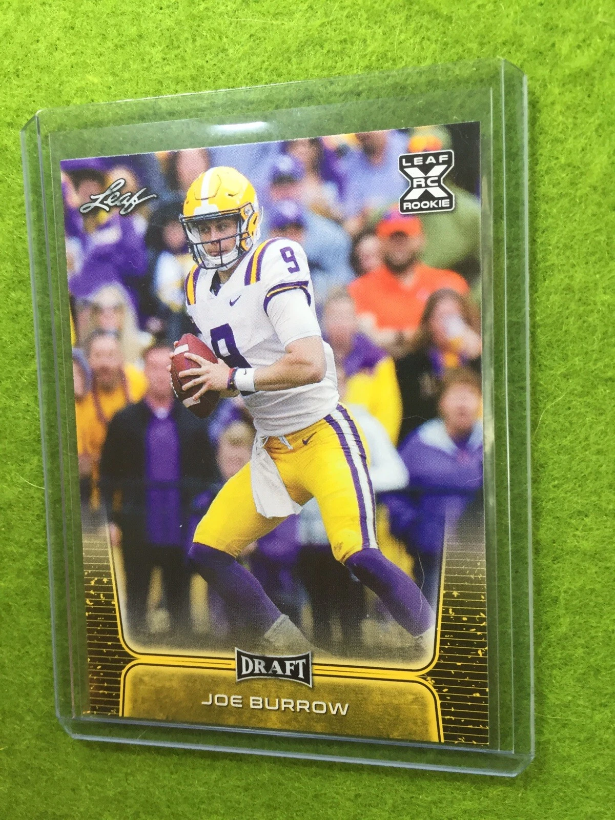 JOE BURROW ROOKIE CARD JERSEY #9 LSU GOLD RC 2020 Leaf Football BENGALS