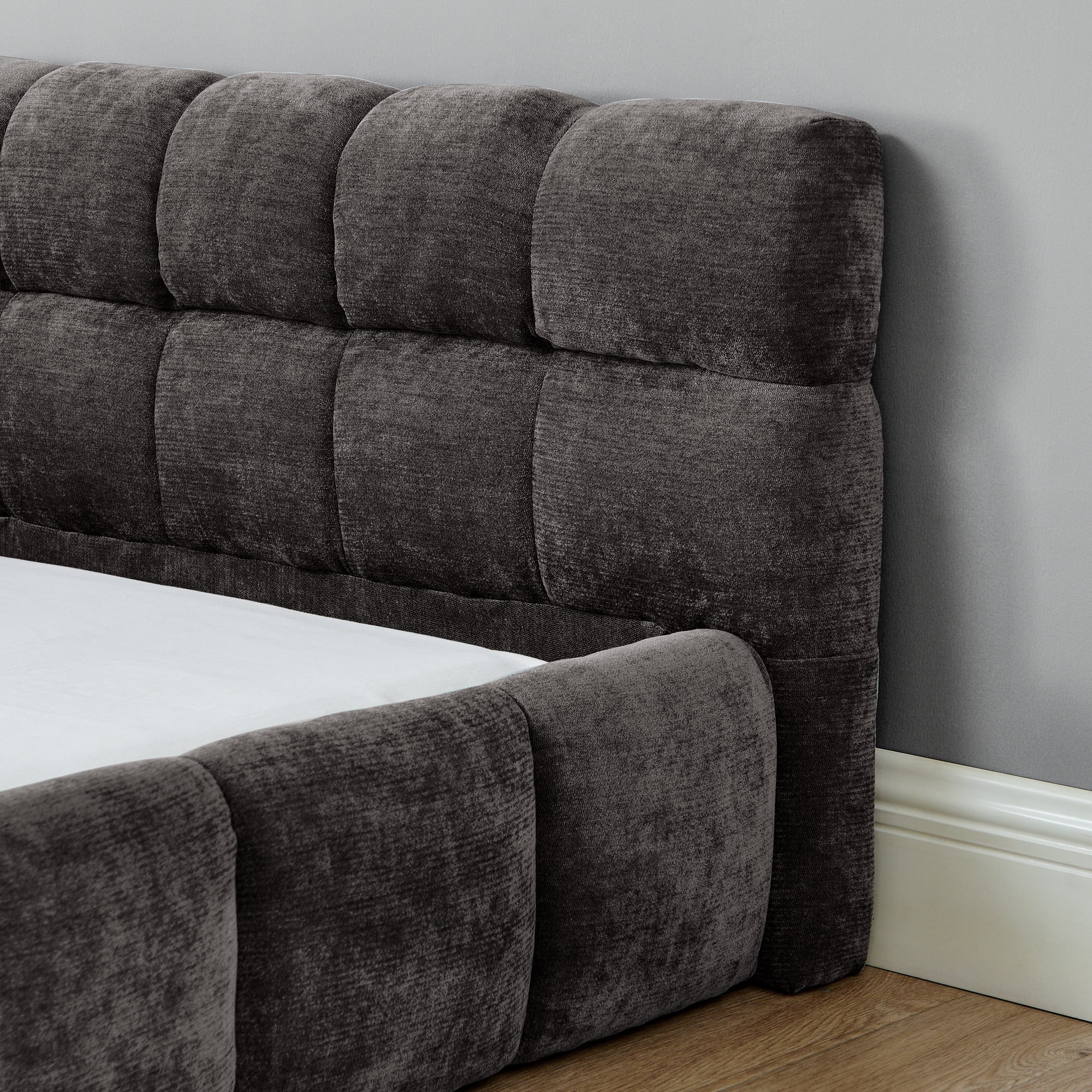 Modern Dark Gray Wood Frame California King Chenille Upholstered Platform Bed with Headboard