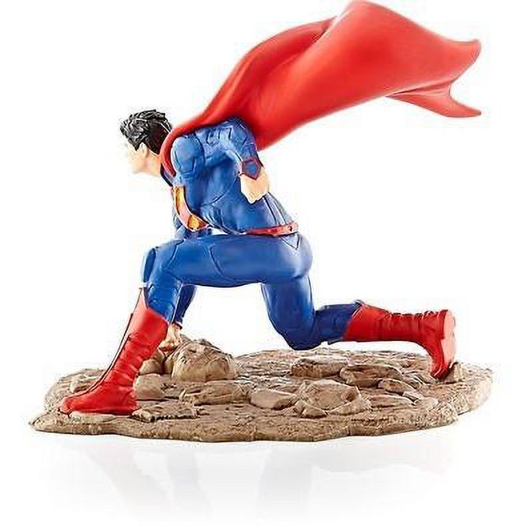 Figurine Superman à genoux - Figurines Schleich. De 2 à 10 ans